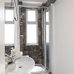 Luxury * Lisbon